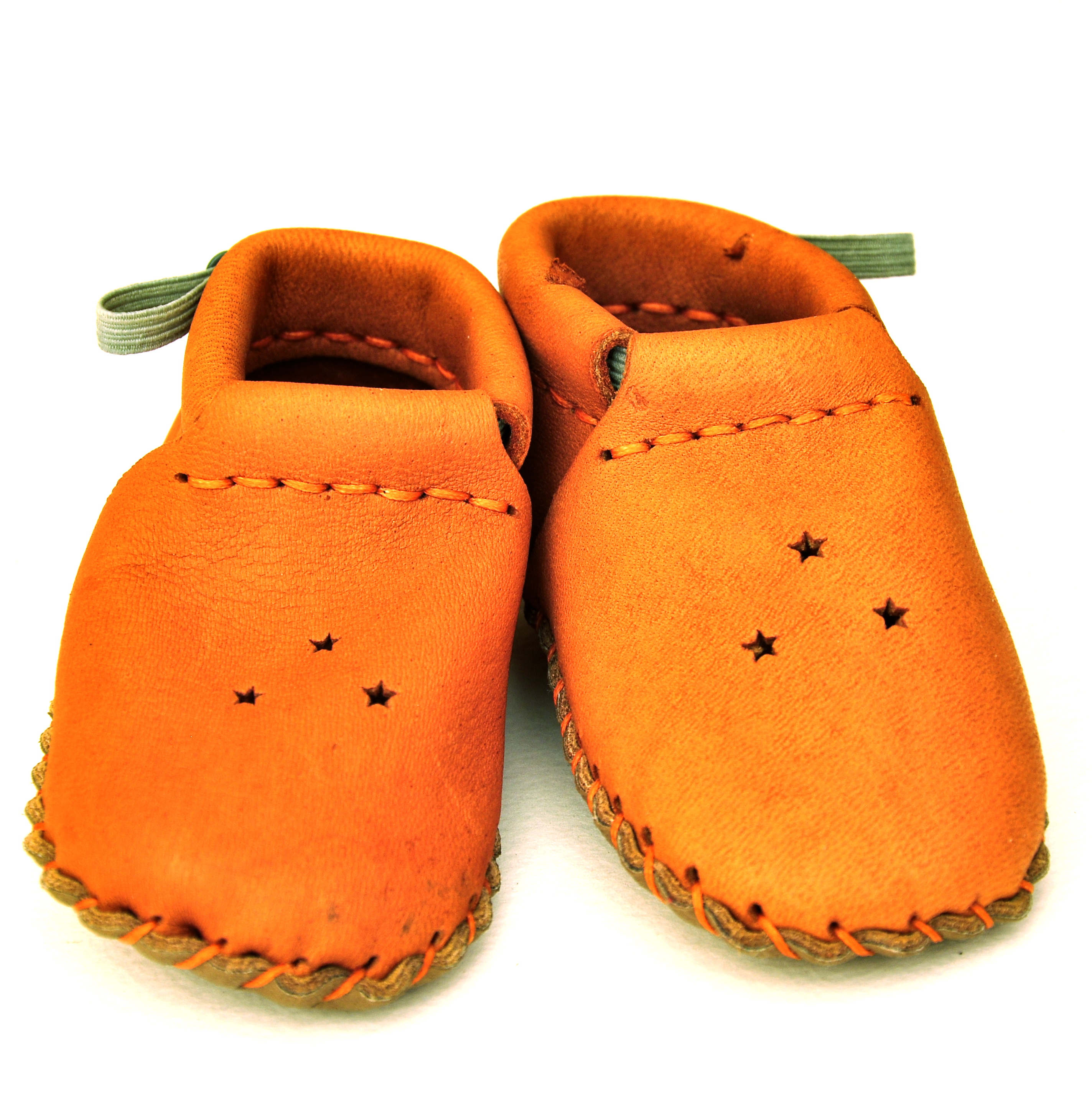 pdf: Directions and patterns from First Footsteps shoemaking kit PLUS FIRST FOOTSTEPS INSTRUCTIONAL VIDEOS