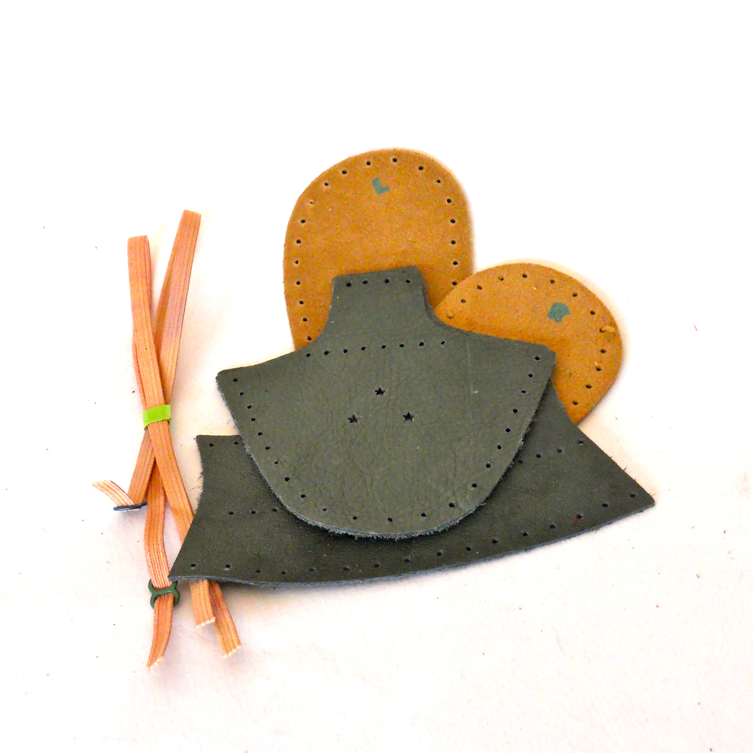 "First Footsteps" kit for making toddler shoes - forest green - Image 3
