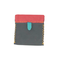 Leather squeeze-top coin/credit card purse