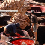 Make a simple wallet from scrap leather as a gift – or for yourself!